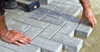 Тротуарная плитка оптом в Вятских Поляне в октябре
