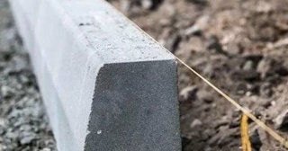 Установка бордюров для тротуарной плитки в Вятских Поляне - цена от 812 руб.