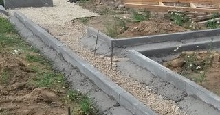 Установка бордюров для плитки в Вятских Поляне в октябре