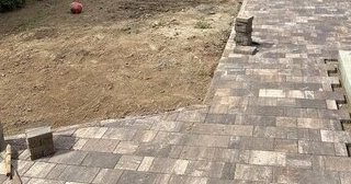 Профессиональная укладка тротуарной плитки на клей в Вятских Поляне в октябре