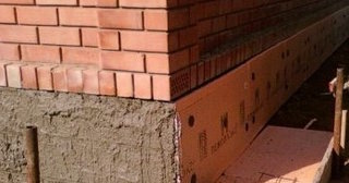 Утепление отмостки дома от 914 руб. в Вятских Поляне | ТротуарнаяПлитка
